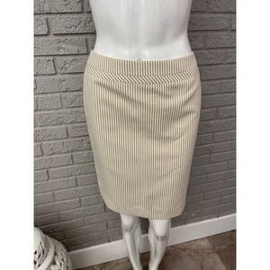 Tahari Arthur S Levine Tan Seersucker Skirt Size 2